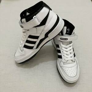 新品 極美品 Adidas アディダス FORUM MID ホワイト ブラック 白 黒 レディース lady