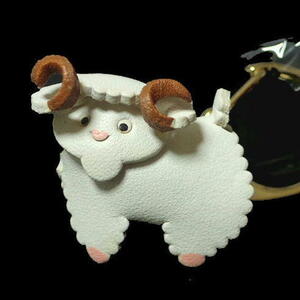 革製 十二支 未年 可愛いひつじのキーホルダー 羊 未年 レザーチャーム 茶角 （大）手作り ハンドメイド製品 日本製