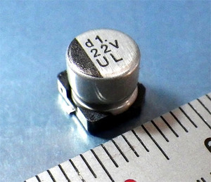 ニチコン ULチップ電解コンデンサ (35V/22μF/105℃) [8個組].a