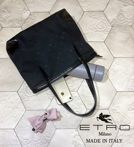 ◆イタリア製 エトロ【ETRO】牛革 レザートリム モノグラム刺繍 キャンバストートバッグ 黒◆
