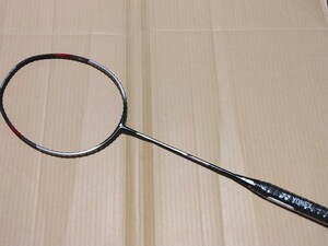 新品　チタン10 Ti10 バドミントンラケット　ヨネックス YONEX