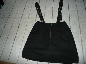 黒　スカート　F