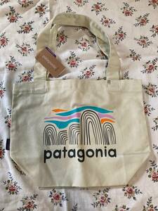 新品★ patagonia ★パタゴニア　　ミニ トートバッグ ランチバッグ エコバッグ 