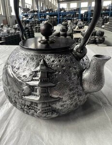 砂純手動失蝋法技術による急須茶器の湯沸鉄壺 1200ML