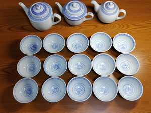 A879　中国　景徳鎮　中国茶器　染付 茶器　急須3点＆湯呑み茶碗15点　煎茶道具　古玩　