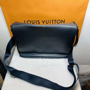 LOUIS VUITTON ルイヴィトン タイガ ロマン ショルダーバッグ ブラック メンズ 紙袋付き 003 USED品 