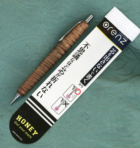 新製品、ぺんてるシャープペン　オレンズ0.5ｍｍ芯　良質栃縮杢木軸カスタムＯＲ21