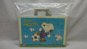 マクドナルド スヌーピー sporty snoopy フィギュア８体セット入りBOX 未開封 ハッピーセット PEANUTS