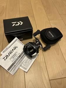 ダイワ DAIWA 23スティーズ A II TW 1000 右ハンドル　A2 ATW