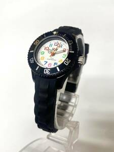 ice watch アイスウォッチ 腕時計 クォーツ ラウンドフェイス 白文字盤 黒 ブラック 未稼働 yh120603
