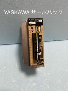 【送料無料】YASKAWA サーボアンプ SERVOPACK SGDS-04A12A 200v 安川 電源不良表示 ジャンク 修理再利用に どうぞ　予備品