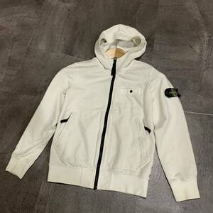 K ▼ 都会のカジュアルウェア!! STONE ISLAND JUNIOR ストーンアイランド 子供服 ジップアップ パーカ / フーディ size:142 キッズ WHITE