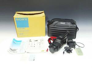 ◆(MK) SONY ソニー CCD-F300 Handycam 8 ビデオカメラレコーダー 取扱説明書 アダプター キャリングバッグ その他付属品付 ハンディカム