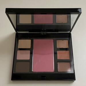 B4D778◆新古品◆ ボビイブラウン BOBBI BROWN ピンク フェイスパレット アイシャドウ チーク リップカラー 