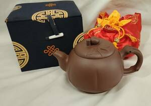 未使用・保管品■中国■朱泥　急須　在銘　茶器　桃　茶注　茶道具　箱入り　　