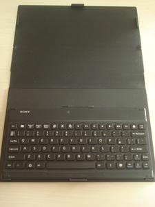 [送料無料 即決] SONY Xperia Z2 Tablet専用カバー付きBluetoothキーボード BKC50 ジャンク 
