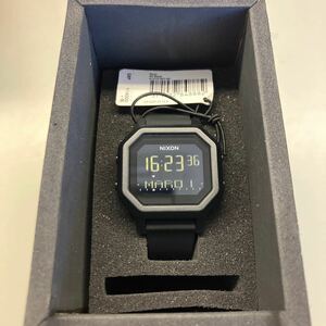 NIXON ニクソン サイレン　ほぼ未使用　検索キムタク　ブラック デジタル腕時計