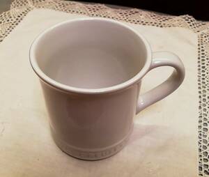 ●レア　ルクルーゼ　マグカップ　白　ホワイト　カップ　湯呑　グラス　コップ