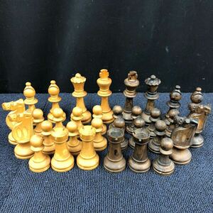 【ヴィンテージ品】チェス　駒　木製　ボードゲーム　O102