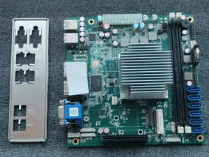 メーカー不明 Kontron？ MITX-DNV6（Mini ITX、Atom C3538 オンボードCPU、DDR4）サーバー/NAS向け【中古】