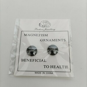 新品未開封　MAGNETISM ORNAMENTS マグネットピアス