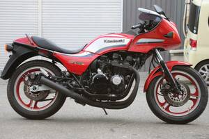 GPz750/ドイツ仕向実走行車両相当/純正外装//タイヤ前後新品/新品ゼス管装着/車検令和6年まで有り/一見の価値あり/写真多数掲載