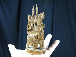 ｃ　木彫象上の神輿　インド　/　王宮　儀式　象使い　神輿