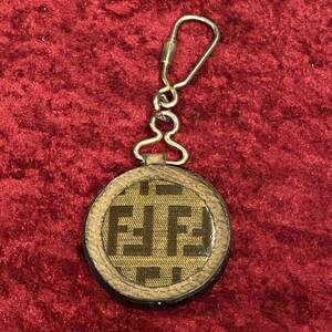 vintage FENDI フェンディ ズッカ レザー キーホルダー チャーム