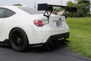 VERUS ENGINEERING(ヴェルス)：A0198A・ヴェルスエンジニアリング・TOYOTA 86(ZN6)対応UCWリアウイング：アルミ翼端板