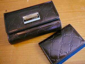PINKY&DIANNE ピンキー＆ダイアン 牛革折財布＋パスケース（エナメルブラウン）
