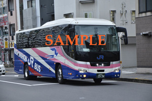D-19【バス写真】L版４枚　西日本JRバス　ガーラ　高松エクスプレス大阪号　高松駅