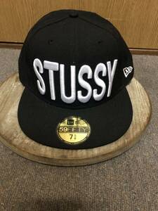 【STUSSY ステューシー×NEW ERA ニューエラ 】刺繍入りベースボールキャップ 限定コラボモデル 59FIFTY ブラック 