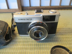 《和》OLYMPUS オリンパス フィルムカメラ OLYMPUS TRIP 35 カメラ トリップ　レトロ　シャッターキレイます。