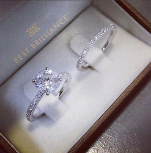ダイヤモンド シルバー　指輪セット リング　王夫妻のホワイトサファイア 　お届けに2週間強かかります。