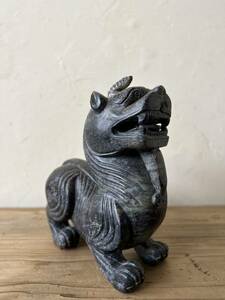黒翡翠　翡翠　獅子　オブジェ　置物　アンティーク　骨董　古美術　時代　中国　東南アジア　中国美術　彫刻　玉製　狛犬