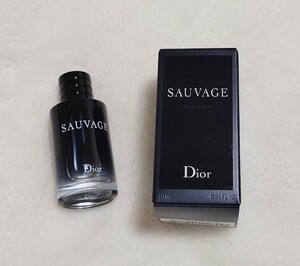 新品未開封 Dior SAUVAGE 10ml ソヴァージュ オードゥ トワレ　ディオール オードトワレ プレゼント ミニチュアボトル