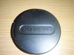 O001-001-55mm-1 OLYMPUS製レンズキャップ　径約55mm