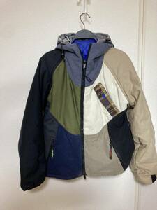 スナッグパック　Snugpak エアーパック　クレイジージャケット　限定品　別注　サイズXS 日本サイズM程 美品。パーカー　　リバーシブル　