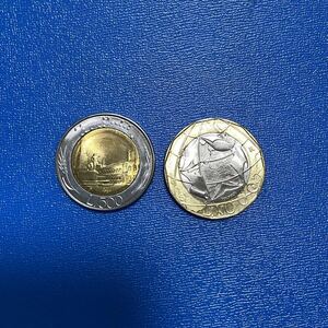 イタリアのコインC 500リラと1000リラ　バイメタルコイン
