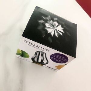 ◆◆◆citrus reamer magisso レモン搾り器　ステンレス　竹材　未使用　デザイナー調理グッズ