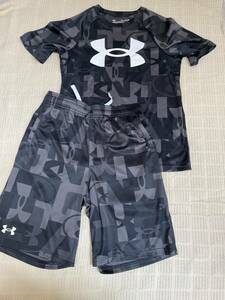 ★USED★ UNDER ARMOUR 半袖半ズボン　セットアップ　黒色