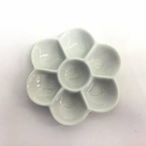 [画材] 花形 パレット 手のひらサイズ アート用品 陶器のような質感 雑貨