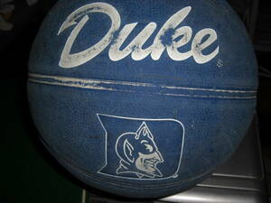 バスケットボール　spalding duke 床の間保管