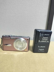 Panasonic パナソニック LUMIX デジタルカメラ　genuine battery also included　ＤＭＣ－FＸ８