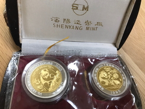パンダ金貨（コイン）１９９０年　香港貨幣展示会記念　バイメタル