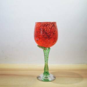 スウェーデン Alster ワイングラス 赤い薔薇 アートガラス 北欧ガラス Ulla Bstrom スカンジナビア スモーランド地方 手吹きガラス