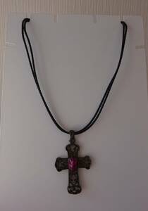 ネックレス　クロス　十字架　赤紫　ストーン付き　アンティーク風