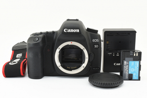 Canon EOS 5D Mark II 21.1 MP Digital SLR Camera Body デジタル一眼レフカメラ / 付属品あり [美品] #2133379
