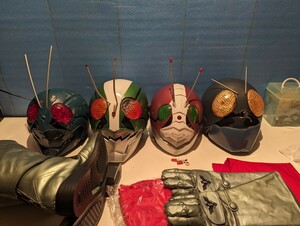 【まとめ】特撮　ヒーロー　仮面ライダー　1号　２号　V3　ブーツ　手袋　マスク　1/1ヘルメット　レプリカ　コスプレ　　市