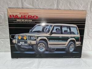 アオシマ　三菱　ミツビシ　パジェロ　1/24　アーバン　カスタム　４WD 　プラモデル　未組立品